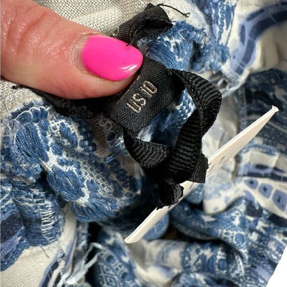 QED London High Waisted Navy Blue Embroidered Woven Shorts - Picture 8 of 9